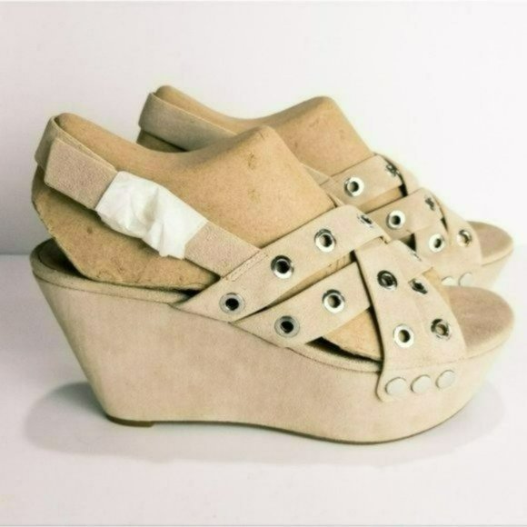 Marc Fisher LTD Bloom Platform Sandal -Beige/Taupe - Picture 4 of 5